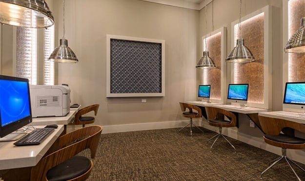Internet Café