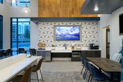 Academic lounge with multiple study stations